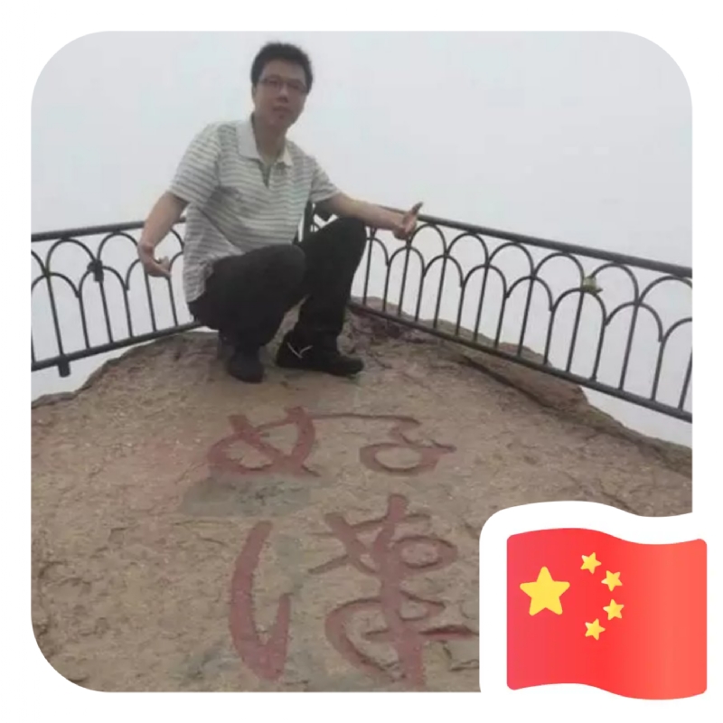 一只小虎牙的第一张照片--福清中老年相亲网